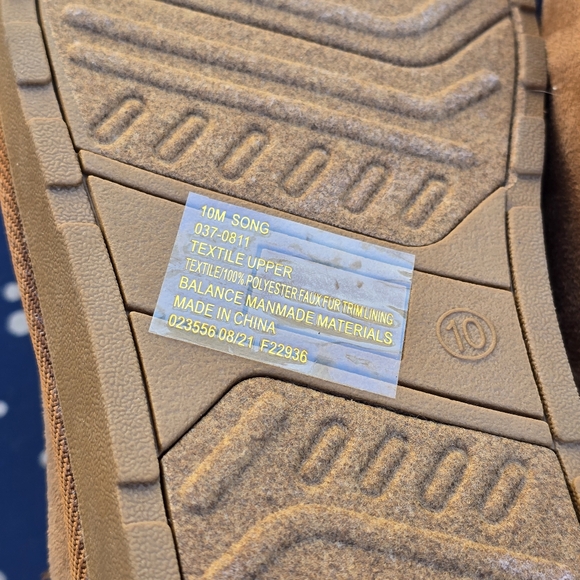 Arizona Tan Suede Ankle Boots Sz 10 - Picture 13 of 13